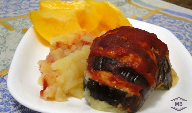 Баклажаны, немного фарша и картофель — и отменное блюдо гарантировано!